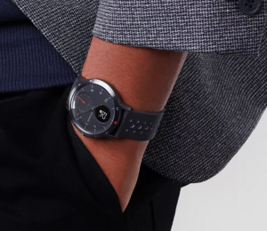 La montre santé Withings Steel HR est à moitié prix pour les Soldes